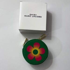 Daisy Marc Jacobs  Wild Green Coin Pouch with Pink-Yellow